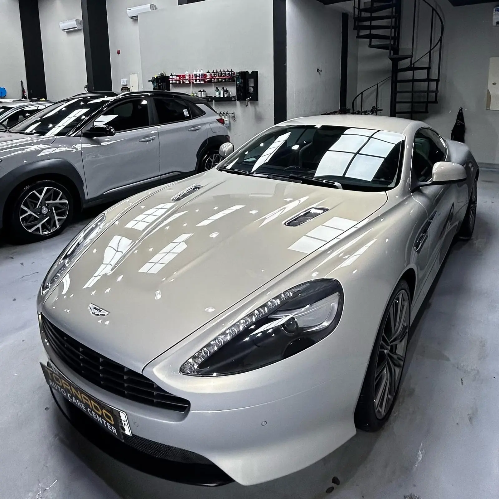 افلام العزل الحراري للسيارات: الحل الذكي لحماية سيارتك من حرارة جدة